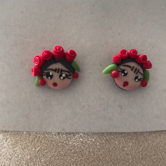Sweet little Frida Kahlo earrings. - Picture 1 of 1